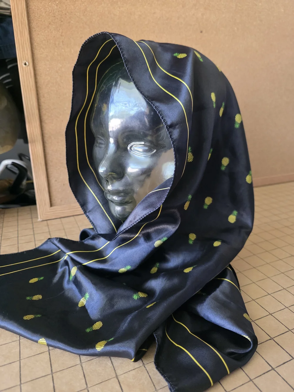 VTG DAR Daughters of the American Revolution Pineapple Scarf Wrap Black Gold